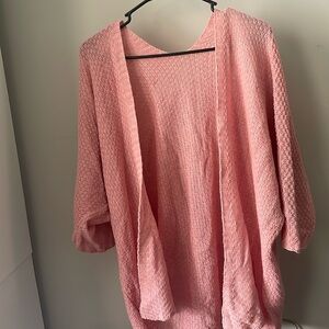 pink top